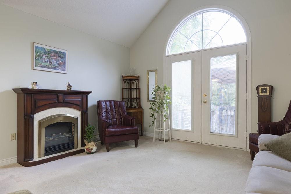 60 DUNDAS Street|Unit #6