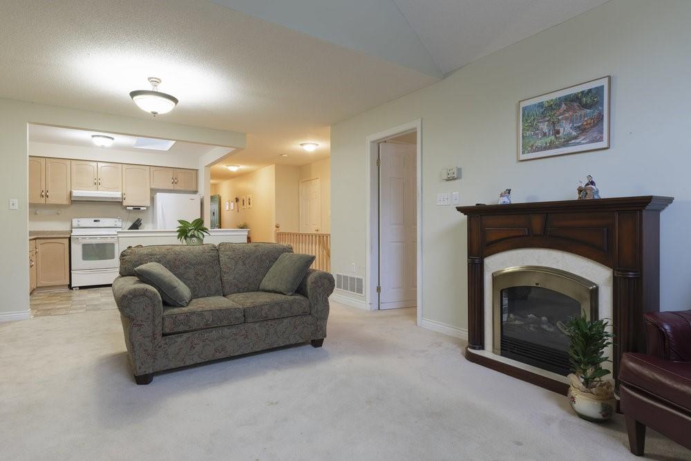 60 DUNDAS Street|Unit #6