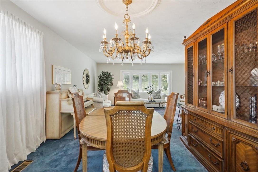 19 BRAE CREST Drive