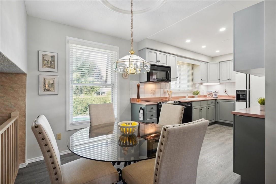 19 BRAE CREST Drive