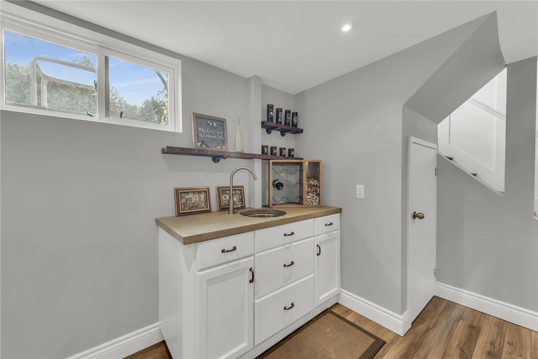 47 SUNSET Drive