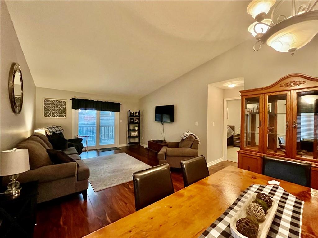 54 GARDEN Avenue|Unit #5