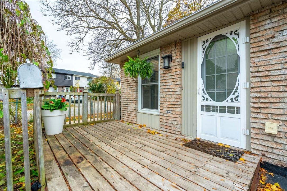 500 Parkview Crescent