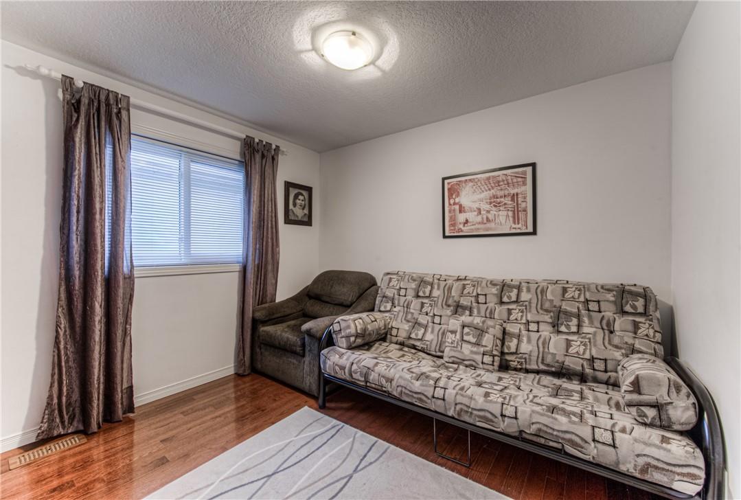 23 BEECHMANOR Crescent
