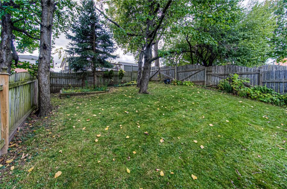 23 BEECHMANOR Crescent