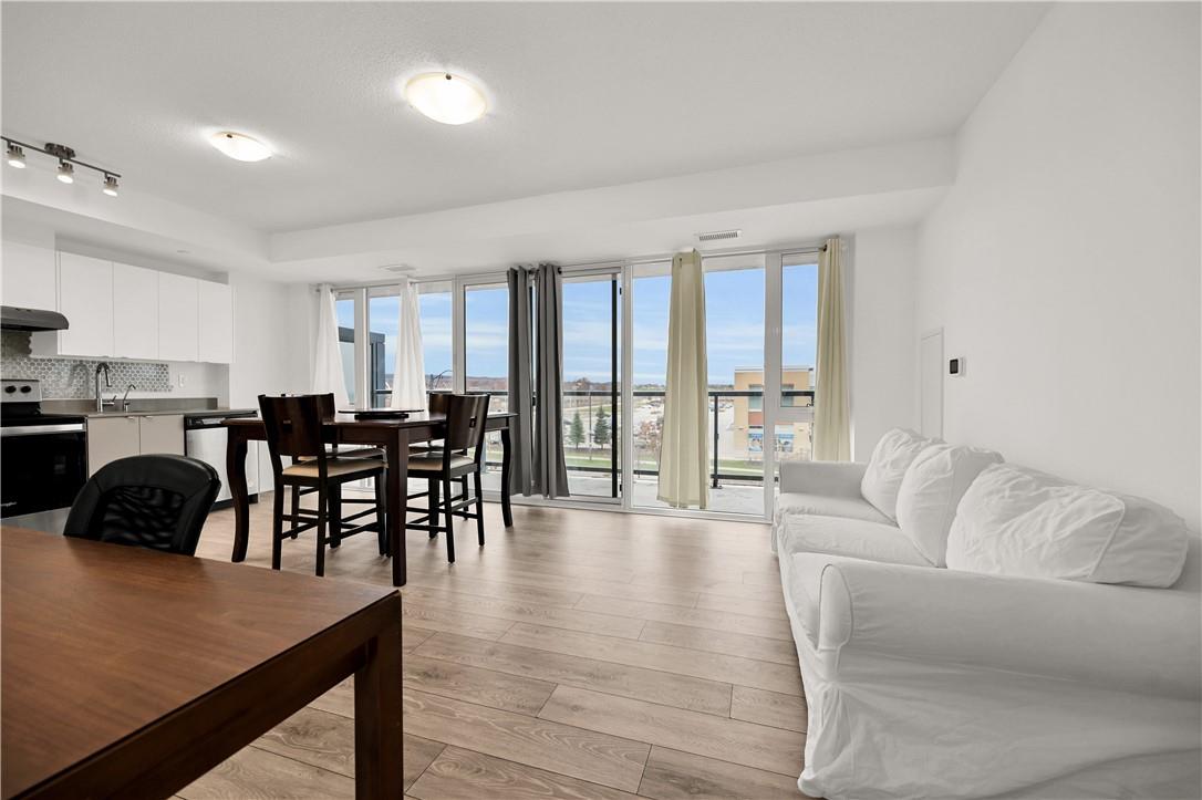 3200 Dakota Common|Unit #B301