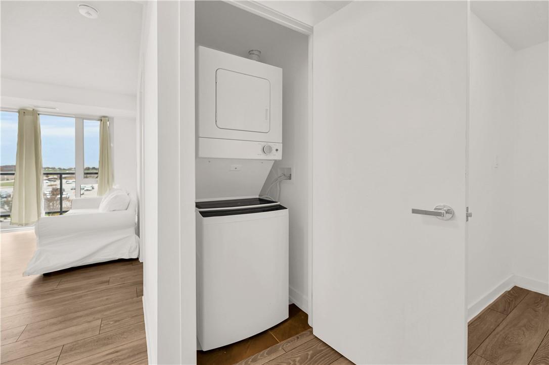 3200 Dakota Common|Unit #B301