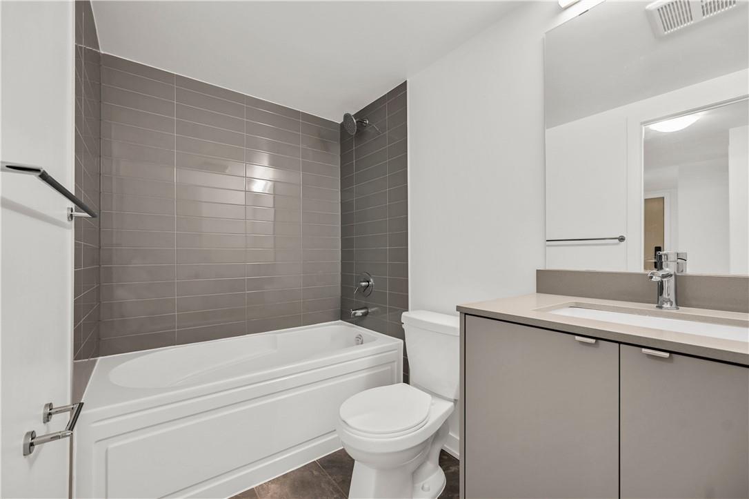 3200 Dakota Common|Unit #B301