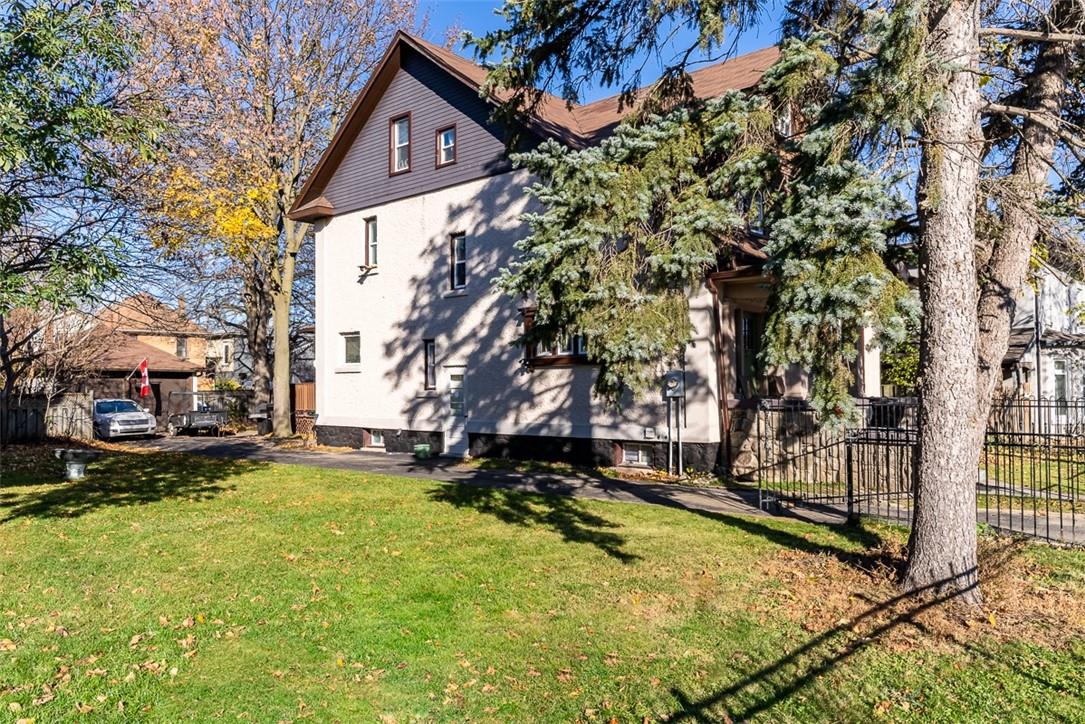 330 Dalhousie Street