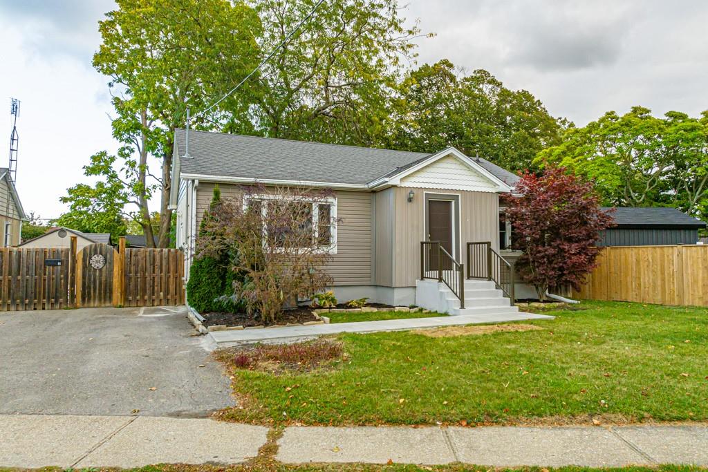 14 Woodbine Avenue|Unit #2