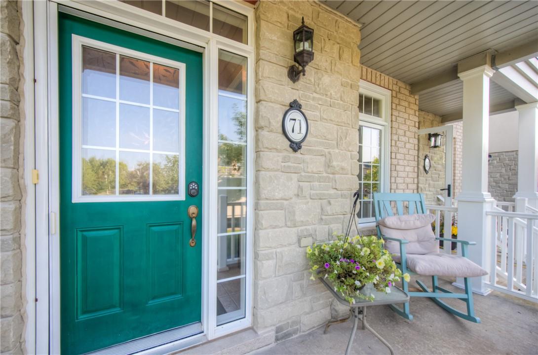 71 Greenstem Crescent