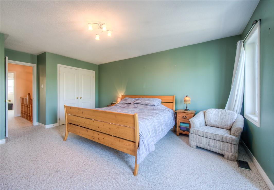 71 Greenstem Crescent