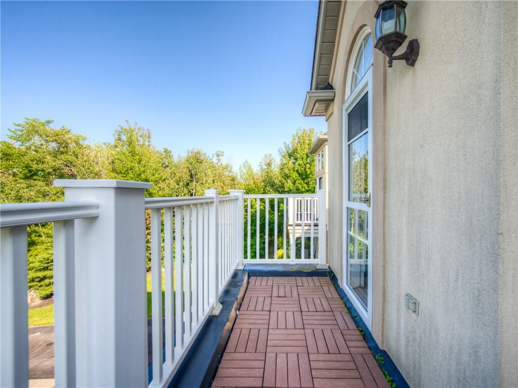 71 Greenstem Crescent