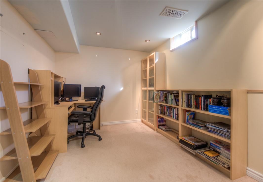 71 Greenstem Crescent