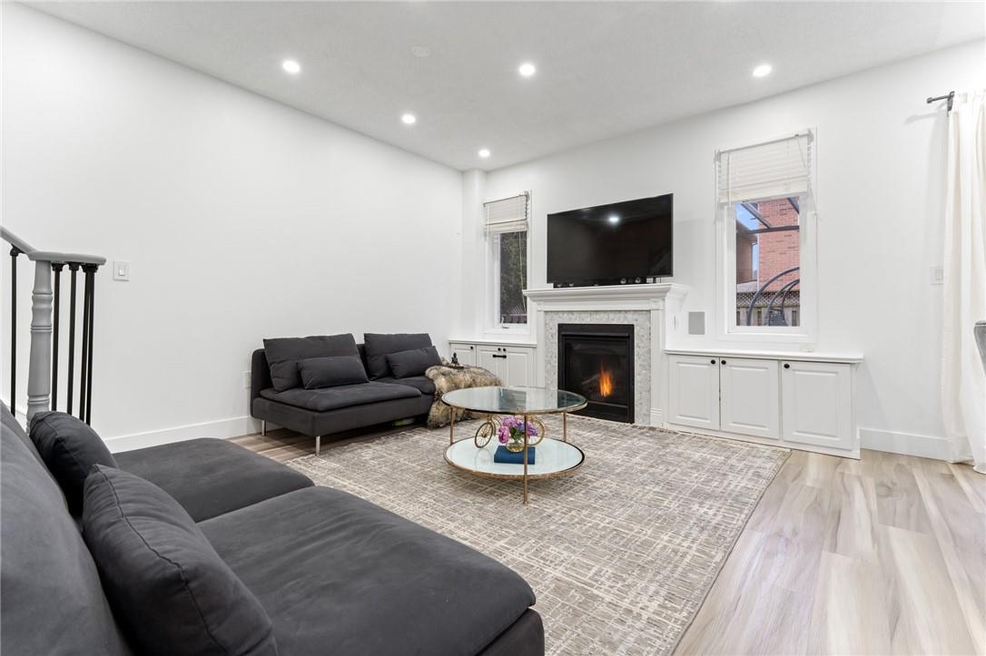 28 PANORAMA Way
