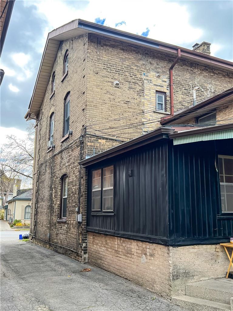 240 DALHOUSIE Street