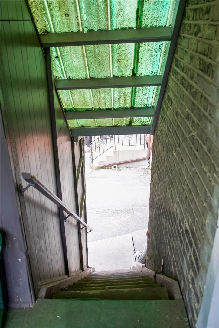 240 DALHOUSIE Street