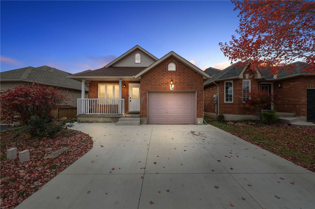 49 Briarose Place