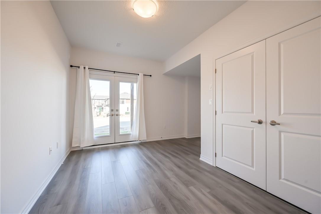 120 COURT Drive|Unit #4
