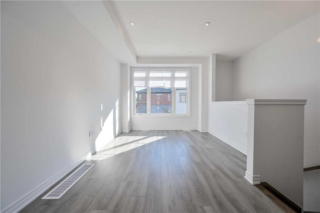 120 COURT Drive|Unit #4