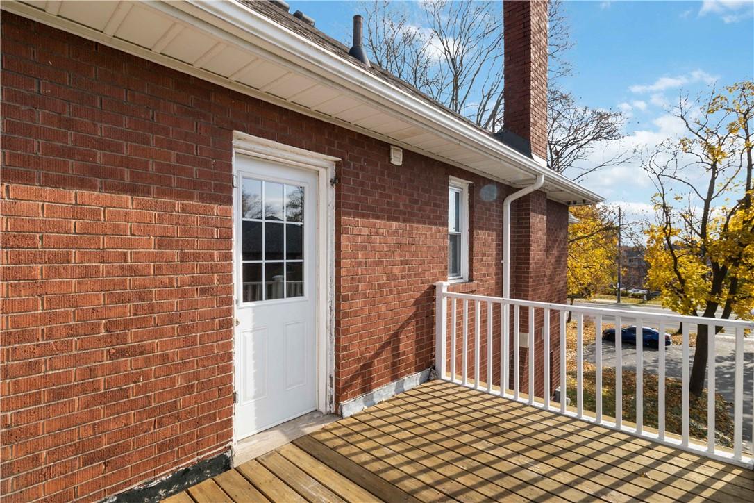 295 PLAINS Road W