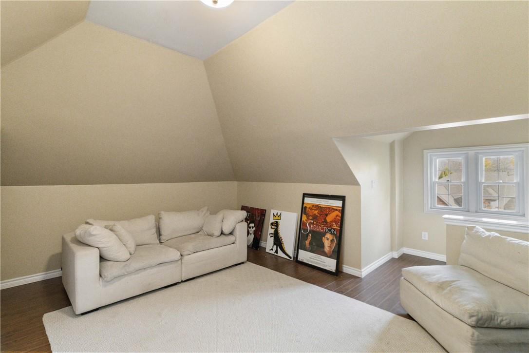 295 PLAINS Road W