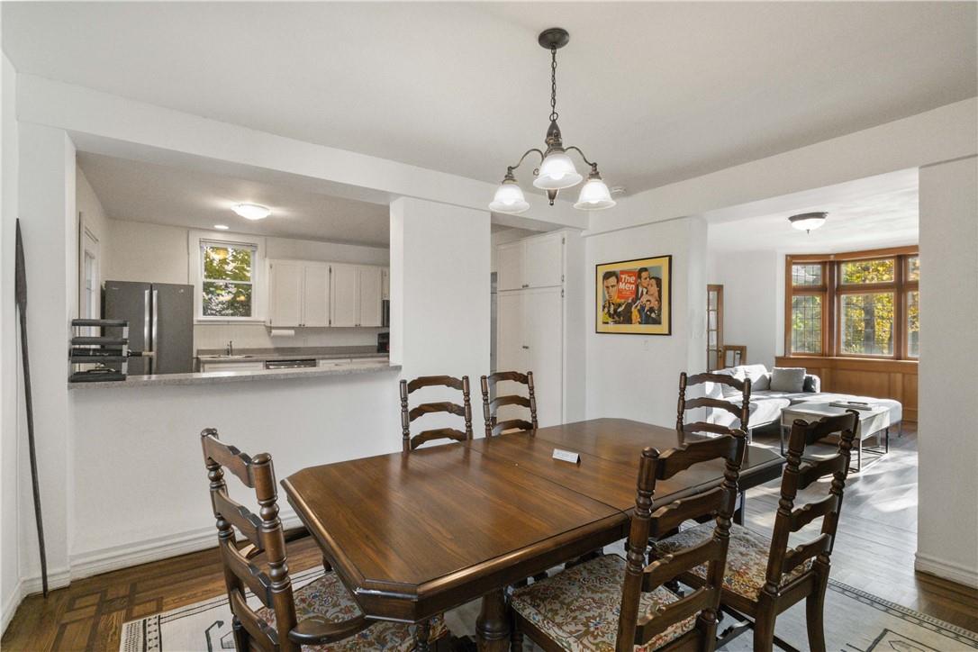 295 PLAINS Road W