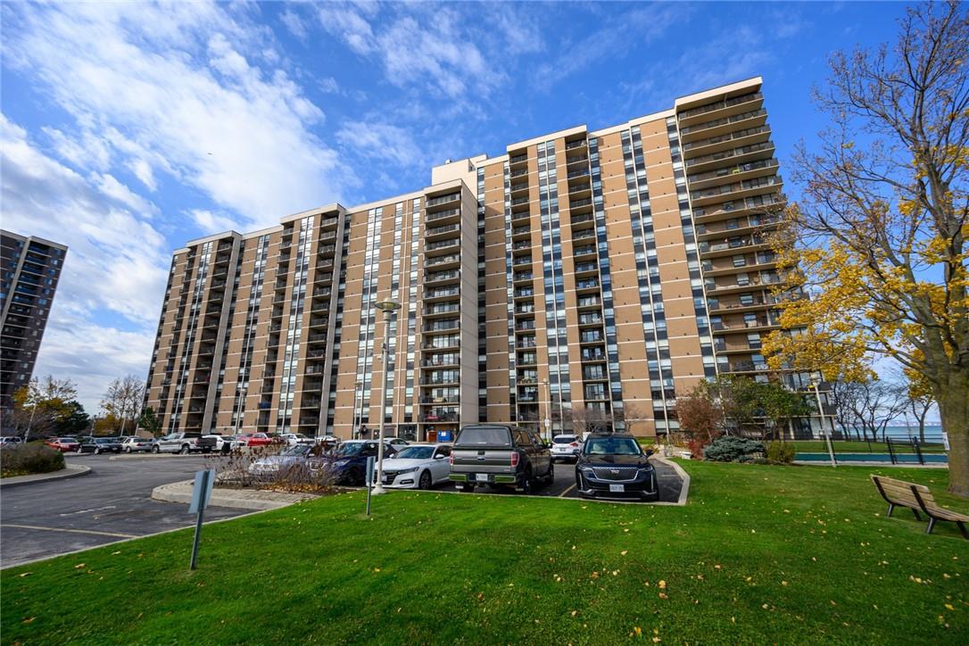 500 GREEN Road|Unit #1016
