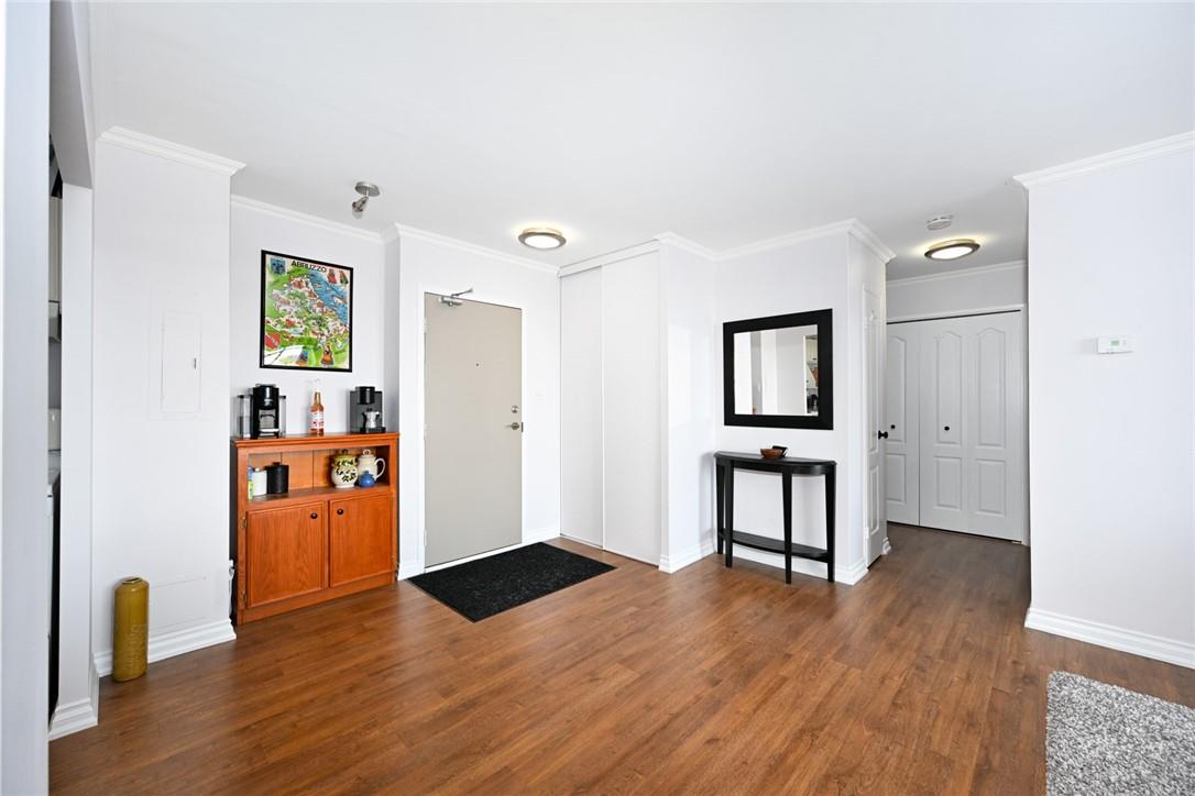 500 GREEN Road|Unit #1016