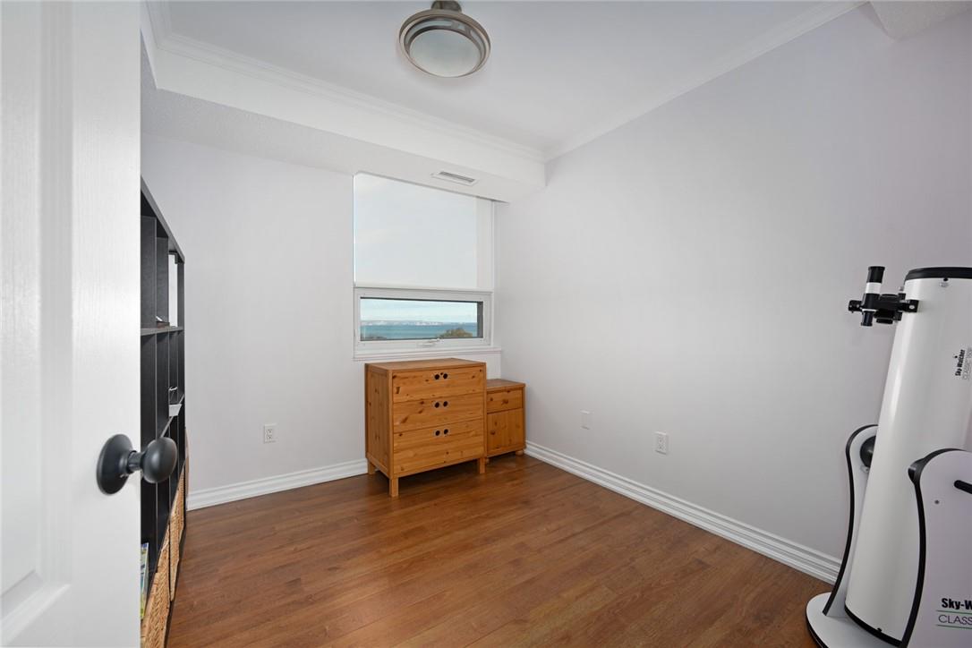 500 GREEN Road|Unit #1016