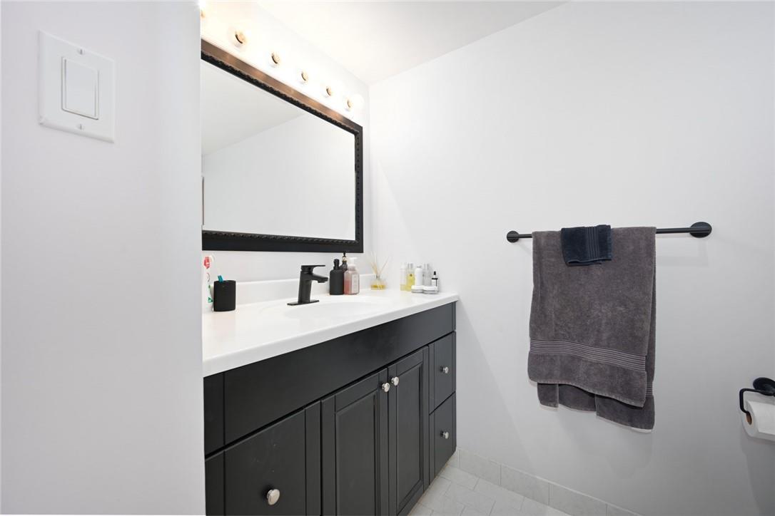 500 GREEN Road|Unit #1016
