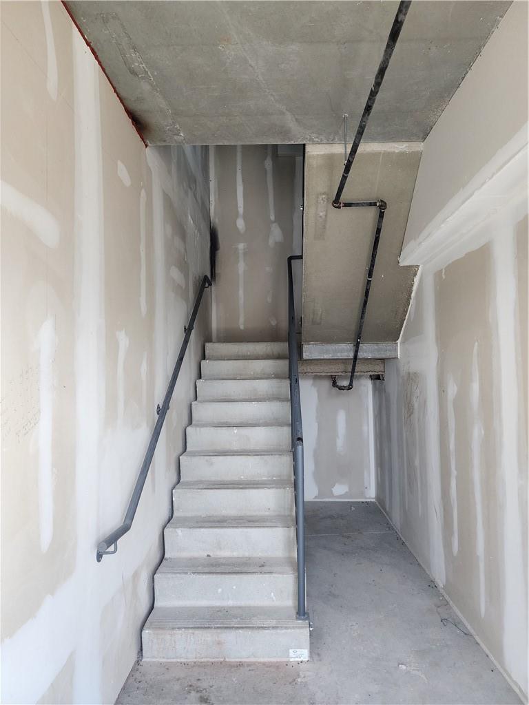 760 Laurentian Road|Unit #16