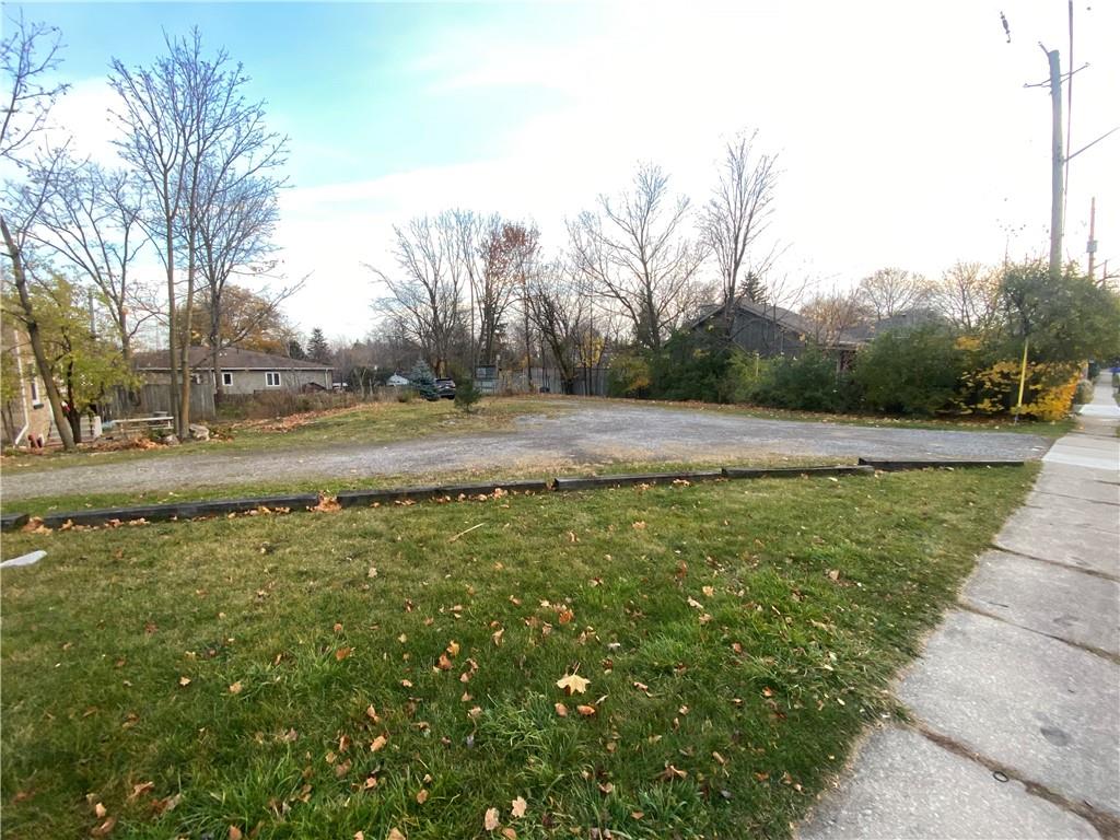 40 42 vacant land located at 40 42 Mill Street S