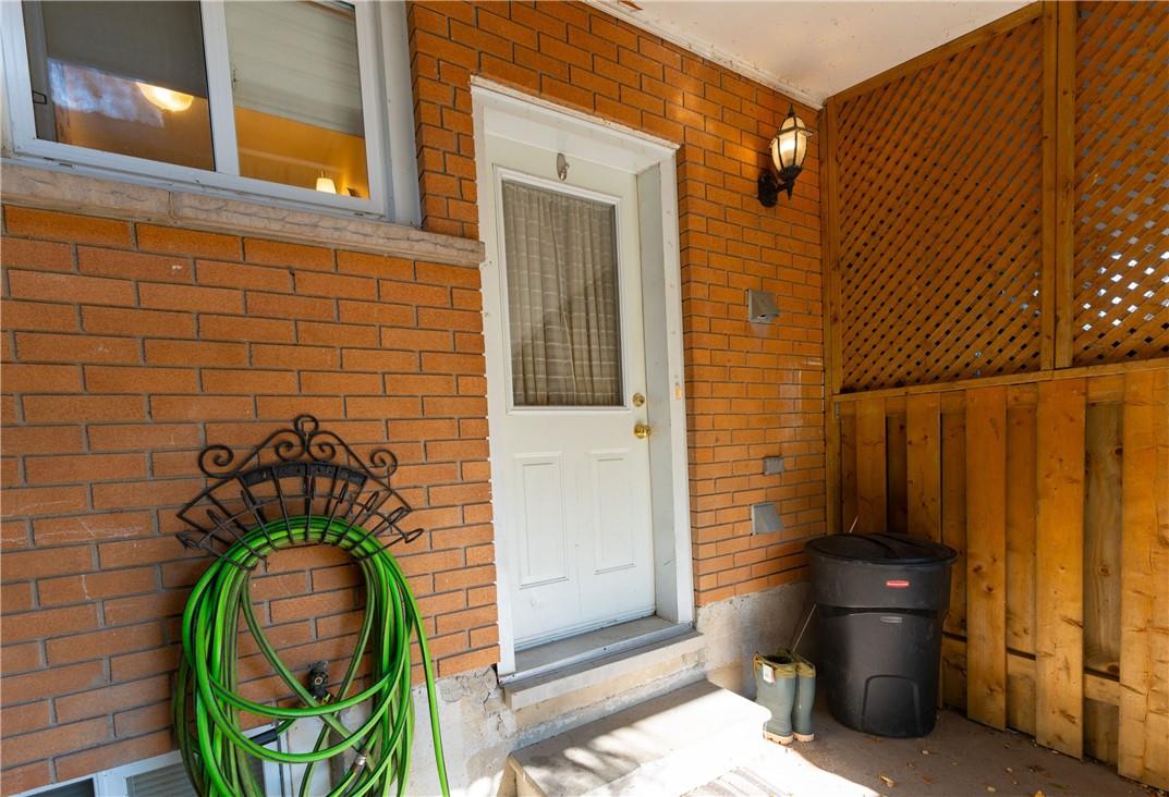 28 Helen Street