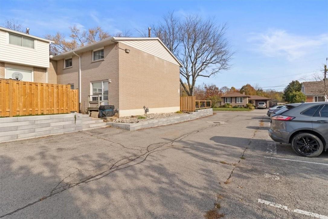 11 COLMAR Place|Unit #2