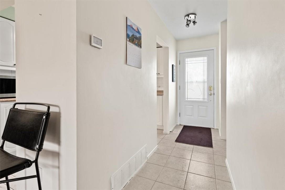 11 COLMAR Place|Unit #2