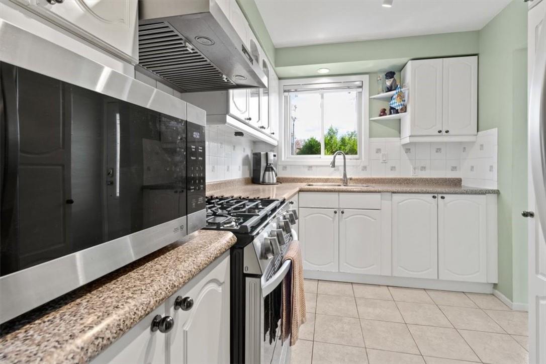 11 COLMAR Place|Unit #2
