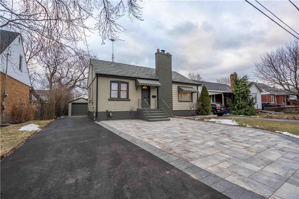 104 SECOND Street N|Unit #LOWER