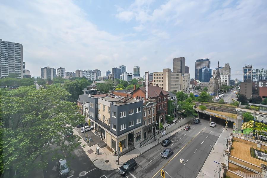 135 JAMES Street S|Unit #714
