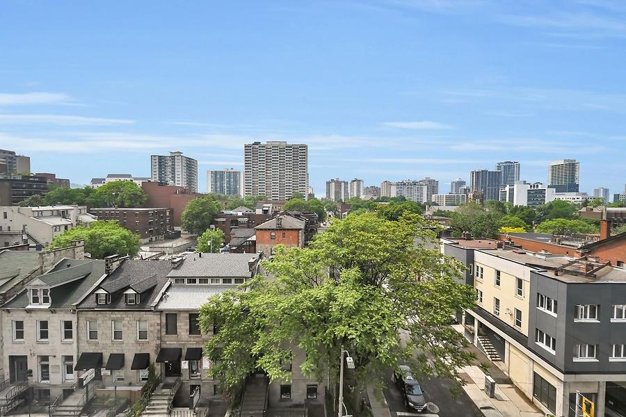 135 JAMES Street S|Unit #714