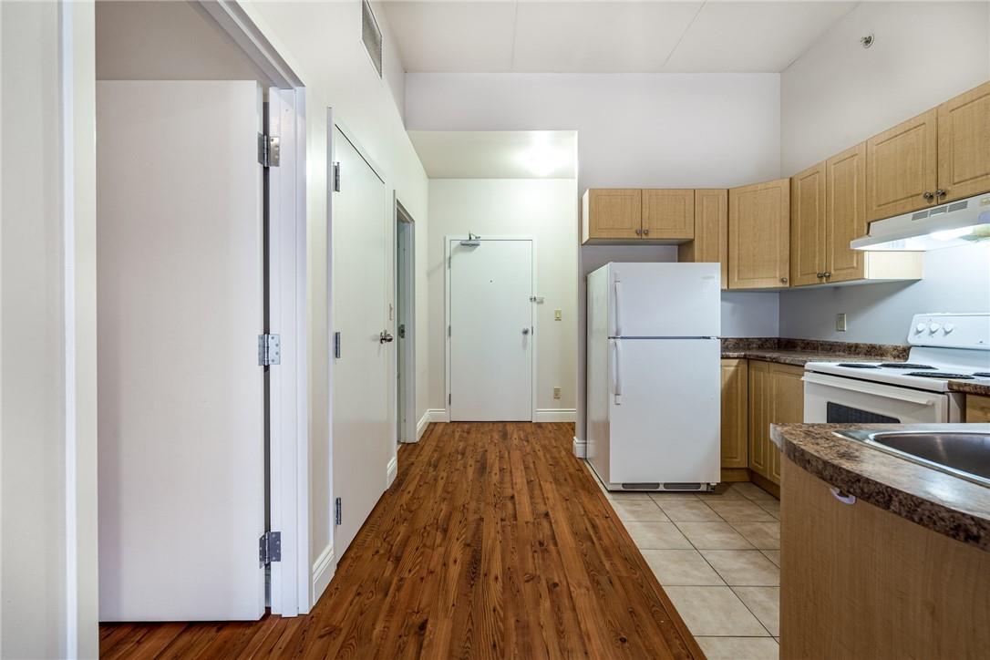 150 COLBORNE Street|Unit #203