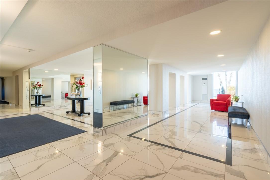 5280 Lakeshore Road|Unit #1212