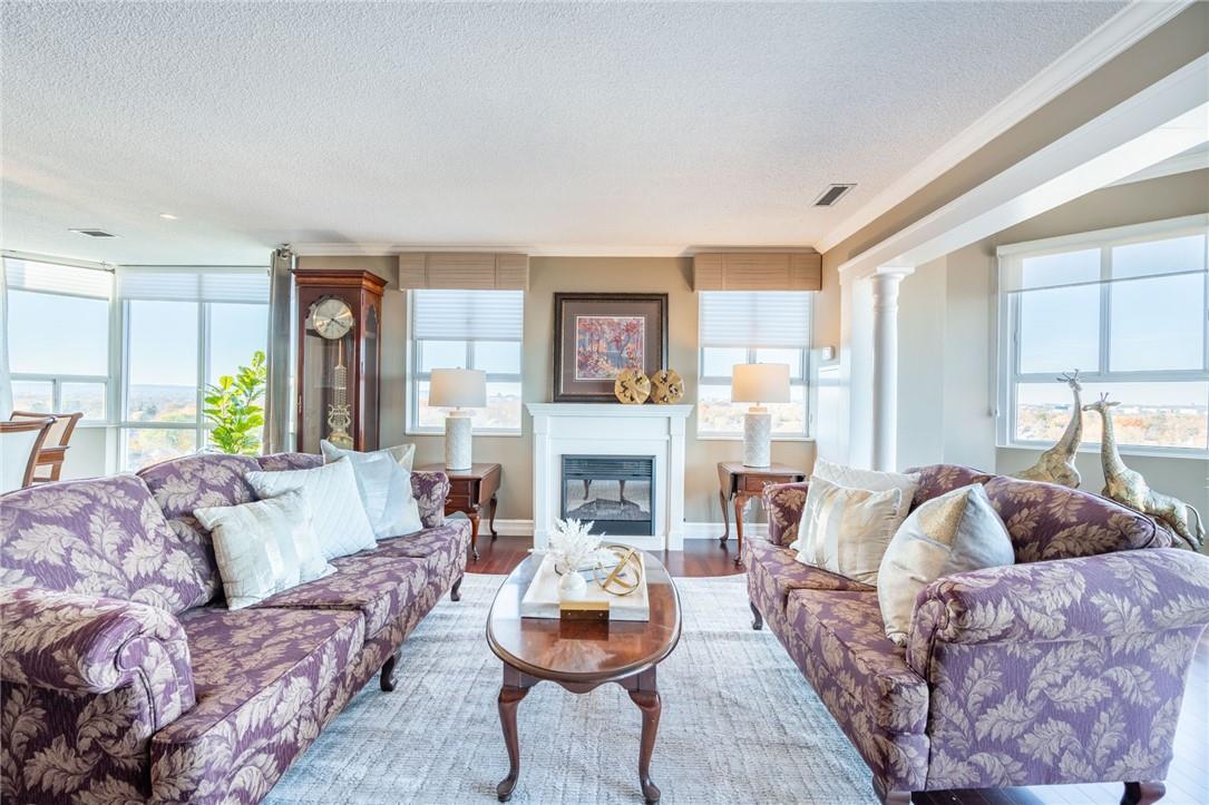 5280 Lakeshore Road|Unit #1212