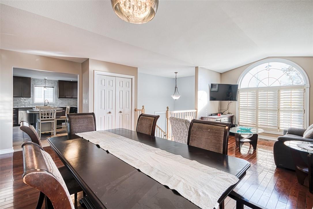 8097 Woodsview Crescent