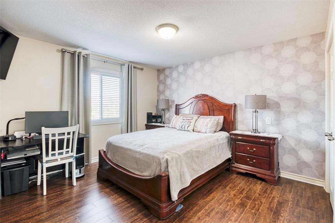 8097 Woodsview Crescent