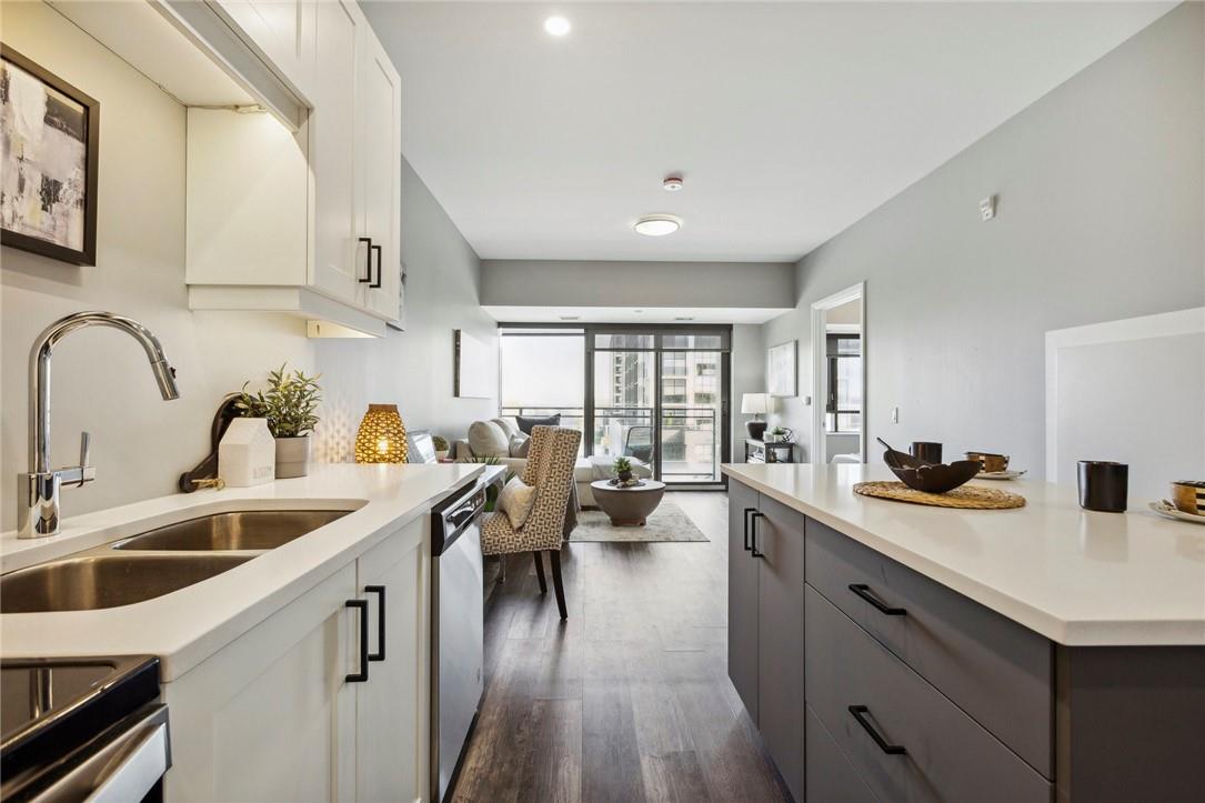 332 Gosling Gardens|Unit #407