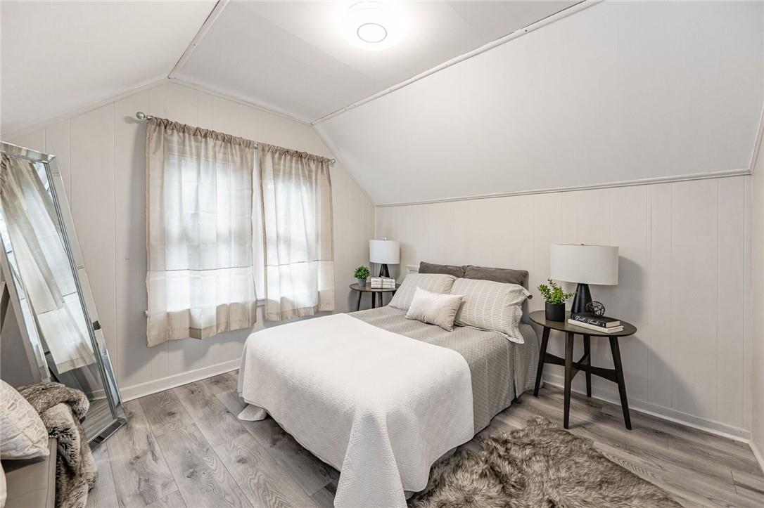 33 Wavell Avenue|Unit #UPPER