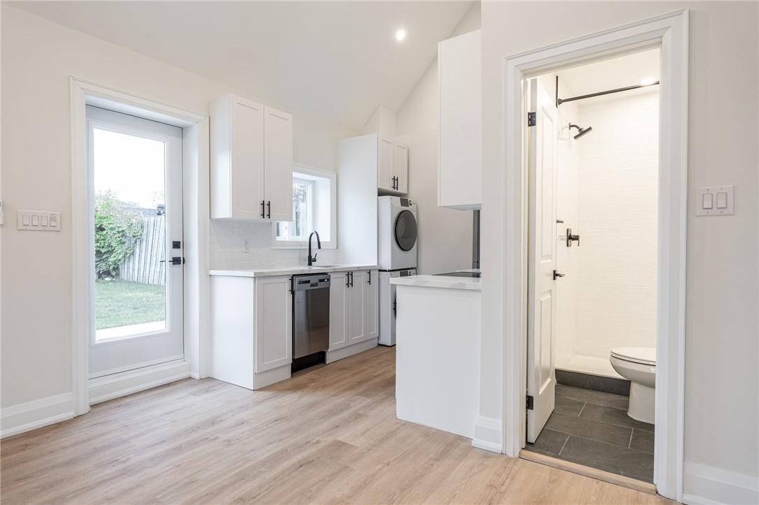 10 CALEDON Avenue|Unit #3
