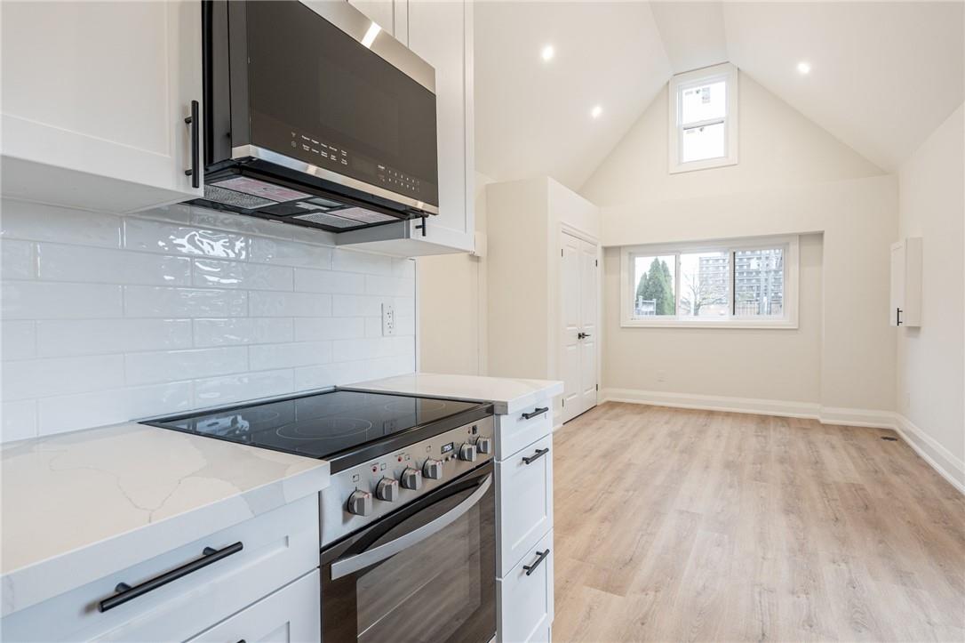 10 CALEDON Avenue|Unit #3