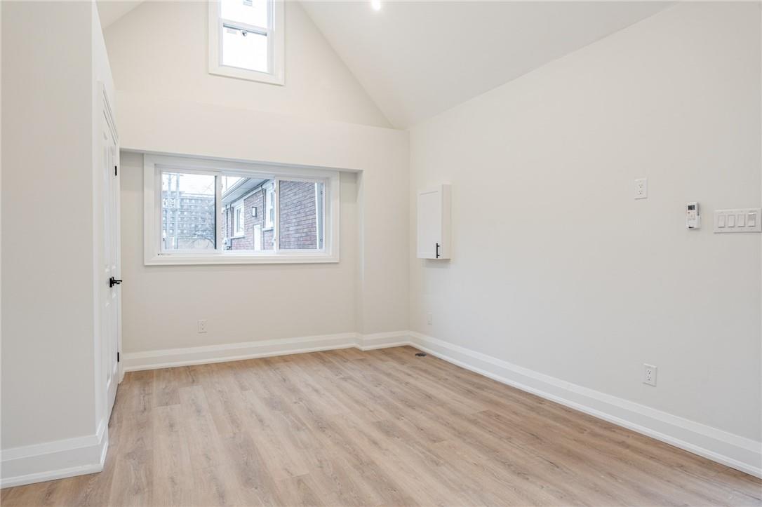 10 CALEDON Avenue|Unit #3
